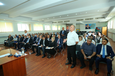 10 sentyabr 2026-cı il tarixində Binəqədi Rayon İcra Hakimiyyətinin başçısı Elxan Allahverdiyevin 8-ci mikrorayon sakinləri ilə səyyar qəbulu keçirildi