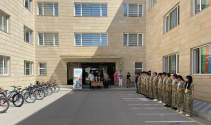 Binəqədi rayonu 300 № li tam orta məktəbdə  XXIX “Şahin” hərbi-idman oyunlarının respublika finalı üzrə qalibi olan Binəqədi rayon komandasına kubok, medal, diplom və hədiyyələrin təqdim olunma mərasimi keçirildi