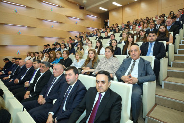 “Şəhərsalma və Memarlıq İli” çərçivəsində Binəqədi rayonunda Ümummilli Lider Heydər Əliyevin anadan olmasının 103-cü ildömümünə həsr olunmuş “TARİXİN, LİDERLİYİN VƏ XİLASKARLIĞIN HEYDƏR ƏLİYEV ZİRVƏSİ" adlı tədbir keçirildi