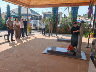 Şəhid  Paşazadə Cavid Telman oğlunun doğum günü ilə əlaqədar məzarı ziyarət olundu