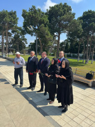 Şəhid Məmmədov Anar Kərəm oğlunun doğum günü ilə əlaqədar məzarı ziyarət olundu