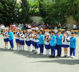 Binəqədi rayonu 143 № li tam orta məktəbdə 1 iyun- “Uşaqların Beynəlxalq Müdafiəsi Günü”nə həsr edilmiş tədbir keçirildi