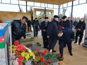 Şəhid Zeynalov Teymur Tağı oğlunun doğum günü ilə əlaqədar məzarı ziyarət olundu