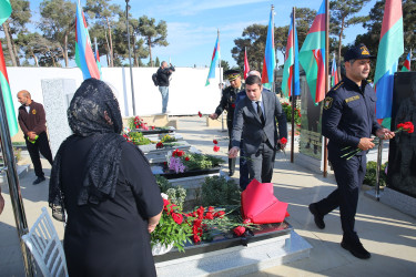 27 Sentyabr - “Anım Günü” ilə əlaqədar ölkəmizin hər yerində olduğu kimi Binəqədi rayonunda da şəhidlərimizin əziz xatirəsi böyük ehtiramla yad edildi