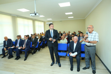 18 avqust 2026-cı il tarixində Binəqədi Rayon İcra Hakimiyyətinin başçısı Elxan Allahverdiyevin 7-ci mikrorayon sakinləri ilə səyyar qəbulu keçirildi