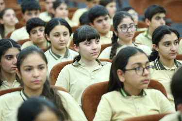 Binəqədi rayonu 335 № li tam orta məktəbdə "Narkotiksiz gələcək naminə” mövzusunda növbəti maarifləndirici görüş keçirildi