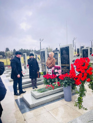 Şəhid Şükürov Anar Mehman oğlunun doğum günü ilə əlaqədar məzarı ziyarət olundu