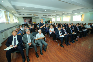 10 sentyabr 2026-cı il tarixində Binəqədi Rayon İcra Hakimiyyətinin başçısı Elxan Allahverdiyevin 8-ci mikrorayon sakinləri ilə səyyar qəbulu keçirildi