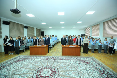 Binəqədi rayonu 83 № li məktəb-liseydə Ümummilli Lider Heydər Əliyevin xatirəsinə həsr olunmuş “Ulu Öndərin izi ilə – nəsildən nəsilə” adlı tədbir keçirildi