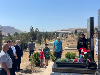 Şəhid Hüseynov Həci Kərim oğlunun doğum günü ilə əlaqədar məzarı ziyarət olundu
