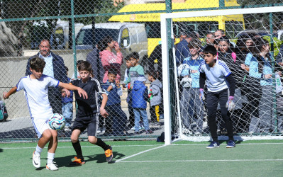 Paytaxtın abad məhəllələrində mini futbol yarışları başa çatıb