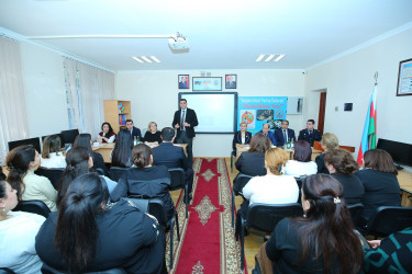 Binəqədi rayonu 283 № li tam orta məktəbdə valideynlərin iştirakı ilə “Narkomanlığa qarşı mübarizədə ailələrin rolu” mövzusunda maarifləndirici görüş keçirildi