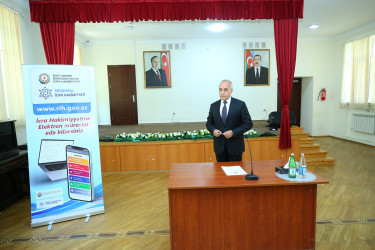22 iyun 2026-cı il tarixində Binəqədi Rayon İcra Hakimiyyətinin başçısı Elxan Allahverdiyevin M.Ə.Rəsulzadə qəsəbə sakinləri ilə səyyar qəbulu keçirildi