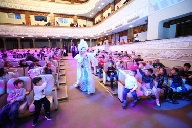 Rayon ərazisində yaşayan uşaqlar sosialyönümlü layihə çərçivəsində Akademik Milli Dram Teatrında “Gözəl və Bədheybət” tamaşasını izlədilər