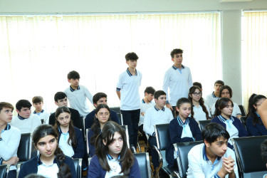 Binəqədi rayonu 143 № li tam orta məktəbdə "Narkotiksiz gələcək naminə” mövzusunda maarifləndirici görüş keçirildi