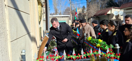Şəhid Qurbanov Davud Tarıyel oğlunun doğum günü ilə əlaqədar büstü ziyarət olundu
