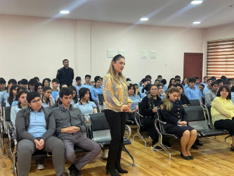 Binəqədi rayonu 100 №-li tam orta məktəbdə "Narkotiksiz gələcək naminə!” mövzusunda tədbir keçirildi