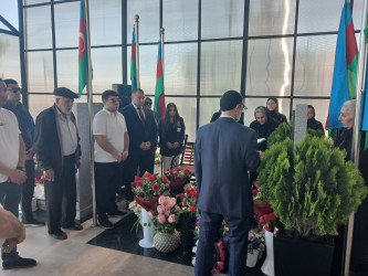Şəhid Məmmədov Vüsal Aftandil oğlunun doğum günü ilə əlaqədar məzarı ziyarət olundu