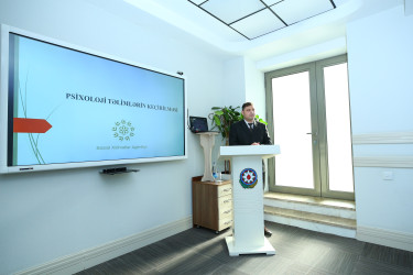 Binəqədi Rayon İcra Hakimiyyətində “Konstitusiya və Suverenlik İli” çərçivəsində “Əlilliyi olan şəxslər üçün xidmətlərdən istifadə zamanı müyəssərliyin təmin olunması” mövzusunda təlim keçirildi