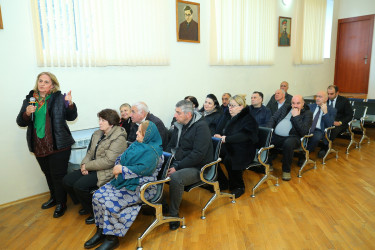 18 dekabr 2025-ci il tarixində Binəqədi Rayon İcra Hakimiyyətinin başçısı Elxan Allahverdiyevin 9-cu mikrorayon sakinləri ilə səyyar qəbulu keçirildi