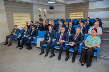 Binəqədi Rayon İcra Hakimiyyətində mövcud hava şəraiti ilə əlaqədar əhali arasında narahatlığa səbəb olan problemlərin operativ həlli məqsədi ilə qurumlar arasında koordinasiyanın daha operativ təşkili ilə bağlı müşavirə keçirildi