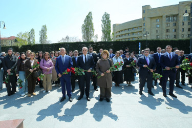 28 aprel 2026-cı il tarixində Azərbaycan tibb elminin inkişafında müstəsna xidmətləri olan görkəmli alim, Əməkdar elm xadimi, tibb elmləri doktoru, professor, akademik Zərifə xanım Əliyevanın anadan olmasının 103 illiyi münasibətilə abidəsi ziyarət olundu