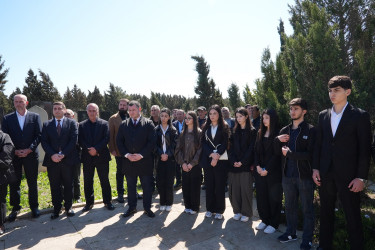 2016-cı il Aprel döyüşlərinin şəhidi Fəxrəddin Qurbanlının anım günü ilə əlaqədar məzarı ziyarət olundu