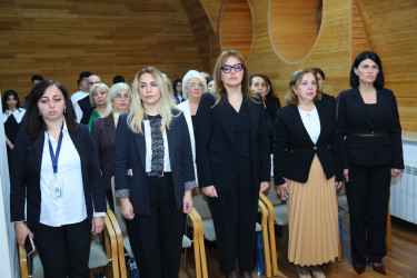 "İdrak” liseyində "Konstutsiya və Suverenlik ili" çərçivəsində “ 8 Noyabr-Zəfər Gününün beşinci ildönümünə həsr olunmuş "Zəfərin qəhrəmanları: şəhidlər və qazilər" adlı tədbir təşkil olundu