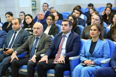 Binəqədi rayonunda “Konstitusiya və Suverenlik İli” çərçivəsində “Ümummilli Lider Heydər Əliyev müstəqil Azərbaycan Konstitusiyasının müəllifidir” mövzusunda məlumat sessiyası keçirildi