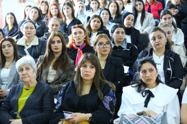 Binəqədi rayonu 276 № li tam orta məktəbdə Məktəbəqədər və Ümumi Təhsil üzrə Dövlət Agentliyinin (MÜTDA) təşəbbüsü ilə keçirilən valideyn konfransları çərçivəsində növbəti görüş keçirildi