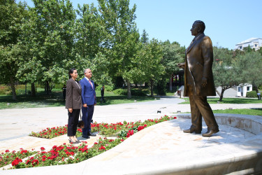 Binəqədi rayonunda “Konstitusiya və Suverenlik İli” çərçivəsində “Qərbi Azərbaycan İrsi: Ermənistanda azərbaycanlılara məxsus qəbiristanlıqların sistemli qaydada dağıdılmasının nəticələri və beynəlxalq hüquqi məsuliyyətə dair” hesabat və materiallar kitabının I cildinin təqdimat mərasimi keçirildi