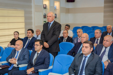 Binəqədi Rayon İcra Hakimiyyətində mövcud hava şəraiti ilə əlaqədar əhali arasında narahatlığa səbəb olan problemlərin operativ həlli məqsədi ilə qurumlar arasında koordinasiyanın daha operativ təşkili ilə bağlı müşavirə keçirildi