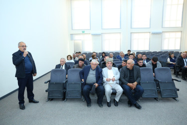 20  noyabr 2025-ci il tarixində Binəqədi Rayon İcra Hakimiyyətinin başçısı Elxan Allahverdiyevin Xocəsən qəsəbəsinin sakinləri ilə səyyar qəbulu keçirildi