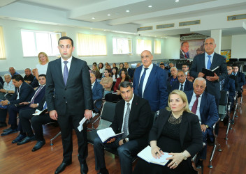 10 sentyabr 2026-cı il tarixində Binəqədi Rayon İcra Hakimiyyətinin başçısı Elxan Allahverdiyevin 8-ci mikrorayon sakinləri ilə səyyar qəbulu keçirildi