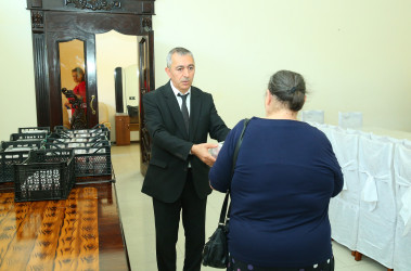 Müqəddəs Qurban bayramı ərəfəsində aztəminatlı ailələrə "Qurban payı" paylanıldı