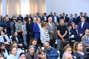 Bakı Şəhər İcra Hakimiyyətinin başçısı Eldar Əzizovun və Binəqədi Rayon İcra Hakimiyyətinin başçısı Elxan Allahverdiyevin Biləcəri qəsəbəsinin sakinləri ilə görüşü keçirildi