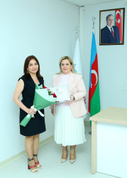Ə.D.Məlikov adına Binəqədi Tibb Mərkəzində “17 İyun – Tibb İşçilərinin Peşə Bayramı Günü” münasibətilə tədbir keçirildi
