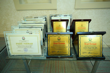 “Binəqədi rayonunda 2025-ci ildə Mülki müdafiə sahəsində görülmüş işlərin yekunları və 2026-cı ildə qarşıda duran vəzifələr” və “Yanğın təhlükəsizliyinin təmin olunmasında Fövqəladə Hallar Nazirliyi, yerli icra hakimiyyəti və özünüidarəetmə orqanlarının birgə fəaliyyəti” mövzusunda rayon müşavirəsi keçirildi