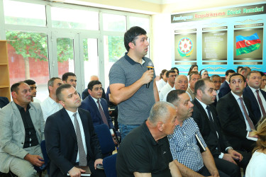 19 iyun 2025-ci il tarixində Binəqədi Rayon İcra Hakimiyyətinin başçısı Elxan Allahverdiyevin Xocəsən qəsəbəsinin sakinləri ilə səyyar qəbulu keçirildi