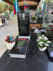 Şəhid Bayramov Cavid Azər oğlunun doğum günü ilə əlaqədar məzarı ziyarət olundu