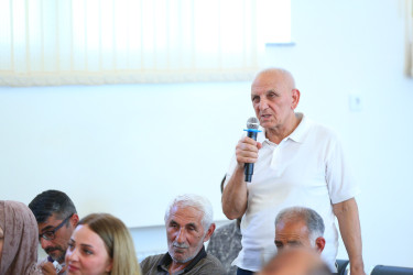 09 iyul 2026-cı il tarixində Binəqədi Rayon İcra Hakimiyyətinin başçısı Elxan Allahverdiyevin 8-ci mikrorayon sakinləri ilə səyyar qəbulu keçirildi