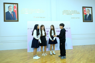 Binəqədi rayonu 300 № li tam orta məktəbdə “Gender əsaslı zorakılığa qarşı 16 günlük fəallıq kompaniyası” çərçivəsində “Gələcəyimizi şiddət və asılılıqdan qoruyaq!” mövzusunda maarifləndirici tədbir keçirildi