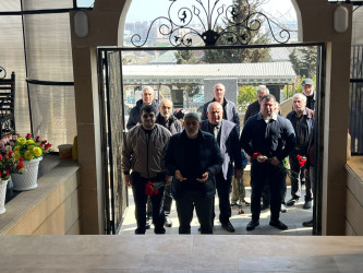 Şəhid Bayramov Əli Nadir oğlunun doğum günü ilə əlaqədar məzarı ziyarət olundu