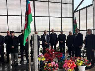 Şəhid Əhmədov Tacir Mehdi oğlunun doğum günü ilə əlaqədar məzarı ziyarət olundu