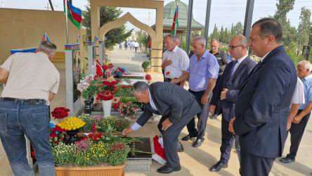 Şəhid Paşayev Samir Adişirin oğlunun anım günü ilə əlaqədar məzarı ziyarət olundu