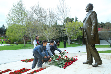 “Şəhərsalma və Memarlıq İli” çərçivəsində xalqımızın ümmumilli lideri Heydər Əliyevin əziz xatirəsinə həsr olunmuş “Heydər Əliyev və Azərbaycan tarixi” mövzusunda elmi-praktik konfransın rayon mərhələsi keçirildi