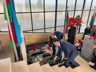 Şəhid Bayramov Əli Nadir oğlu və Haqverdiyev Ayxan Akif oğlunun anım günü ilə əlaqədar məzarları ziyarət olundu
