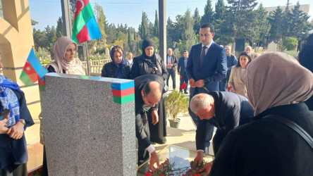 Şəhid Hacıyev Toğrul Rüfət oğlunun şəhadətinin ildönümü ilə əlaqədar məzarı ziyarət olundu