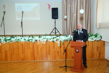 Binəqədi rayonu General Əliağa Şıxlinski adına 135 nömrəli məktəbin 55 illik yubileyi təntənə ilə qeyd olundu
