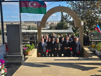 Şəhid Cabbarov Əli Baba oğlunun şəhadətinin ildönümü ilə əlaqədar məzarı ziyarət olundu